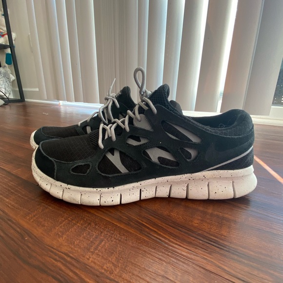 Nike Free Run 2 Oreo - Picture 3 of 7